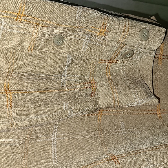 Gachu 100% Polyester Button Down Shirt - Picture 5 of 7